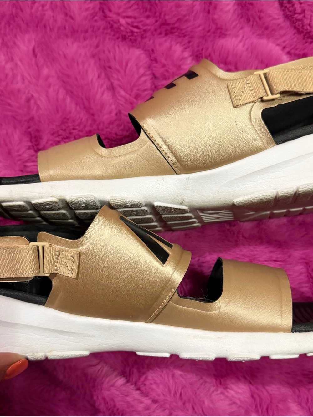 Nike Tanjun Sandals - Picture 2 of 3